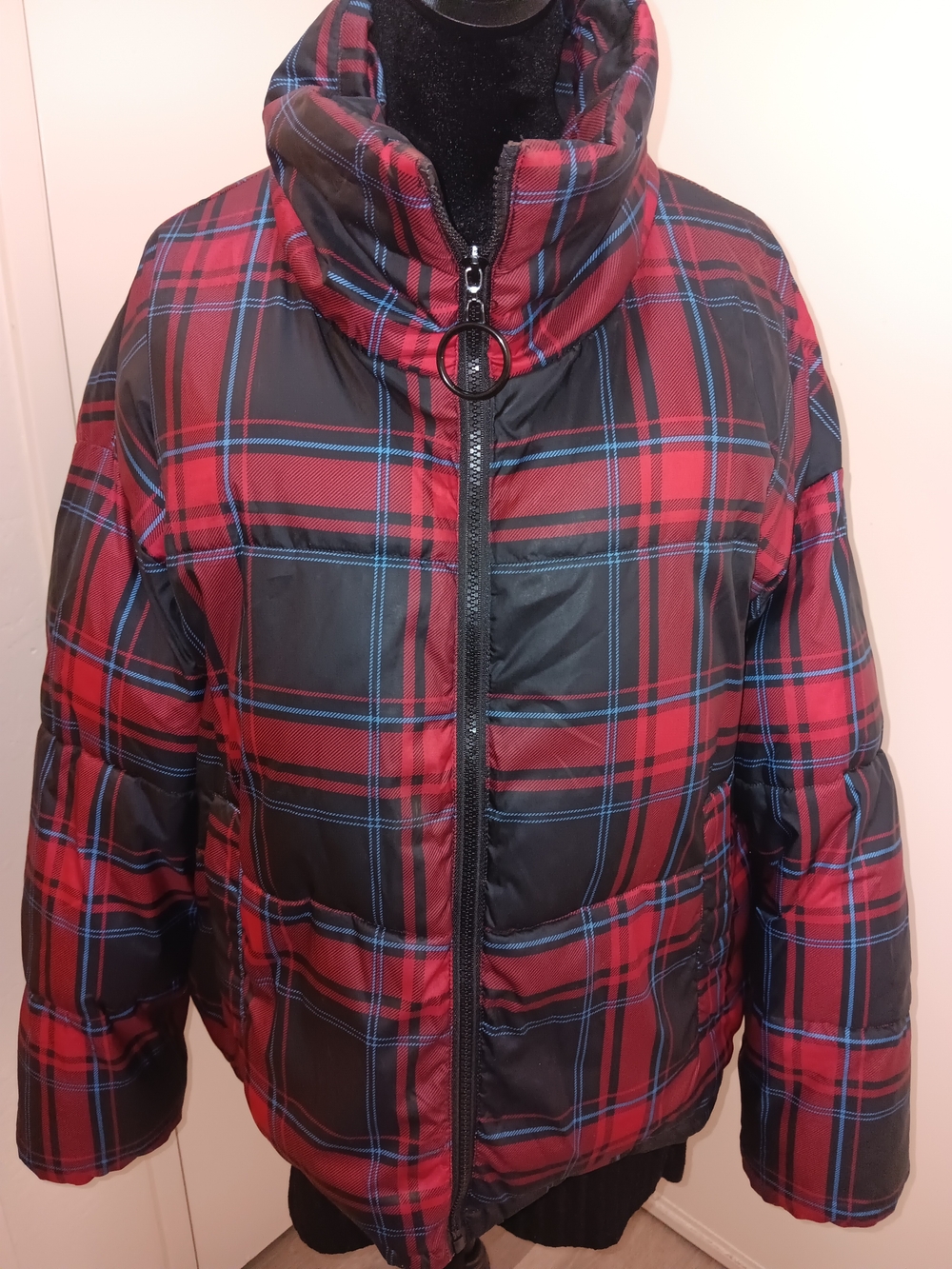 Arizona Jean Company Red and Black Plaid Puffer Jacket